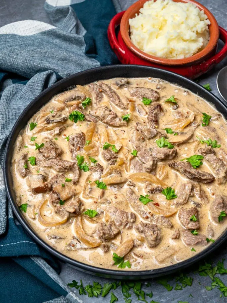 how to make beef stroganoff keto
